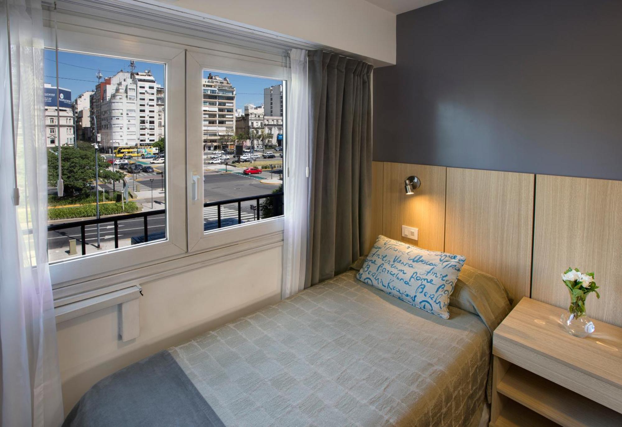 Embajador Hotel บัวโนสไอเรส ภายนอก รูปภาพ
