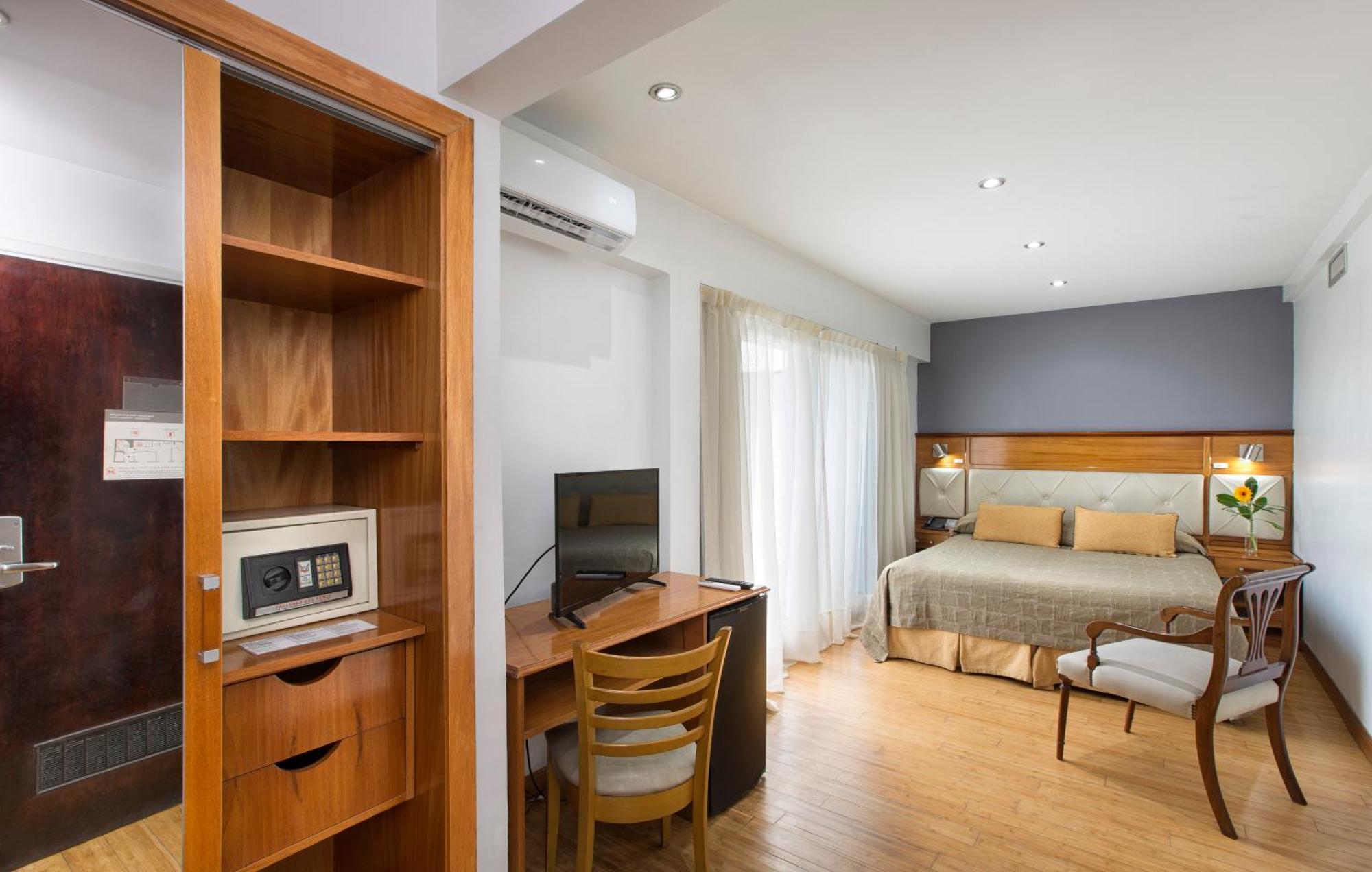 Embajador Hotel บัวโนสไอเรส ภายนอก รูปภาพ