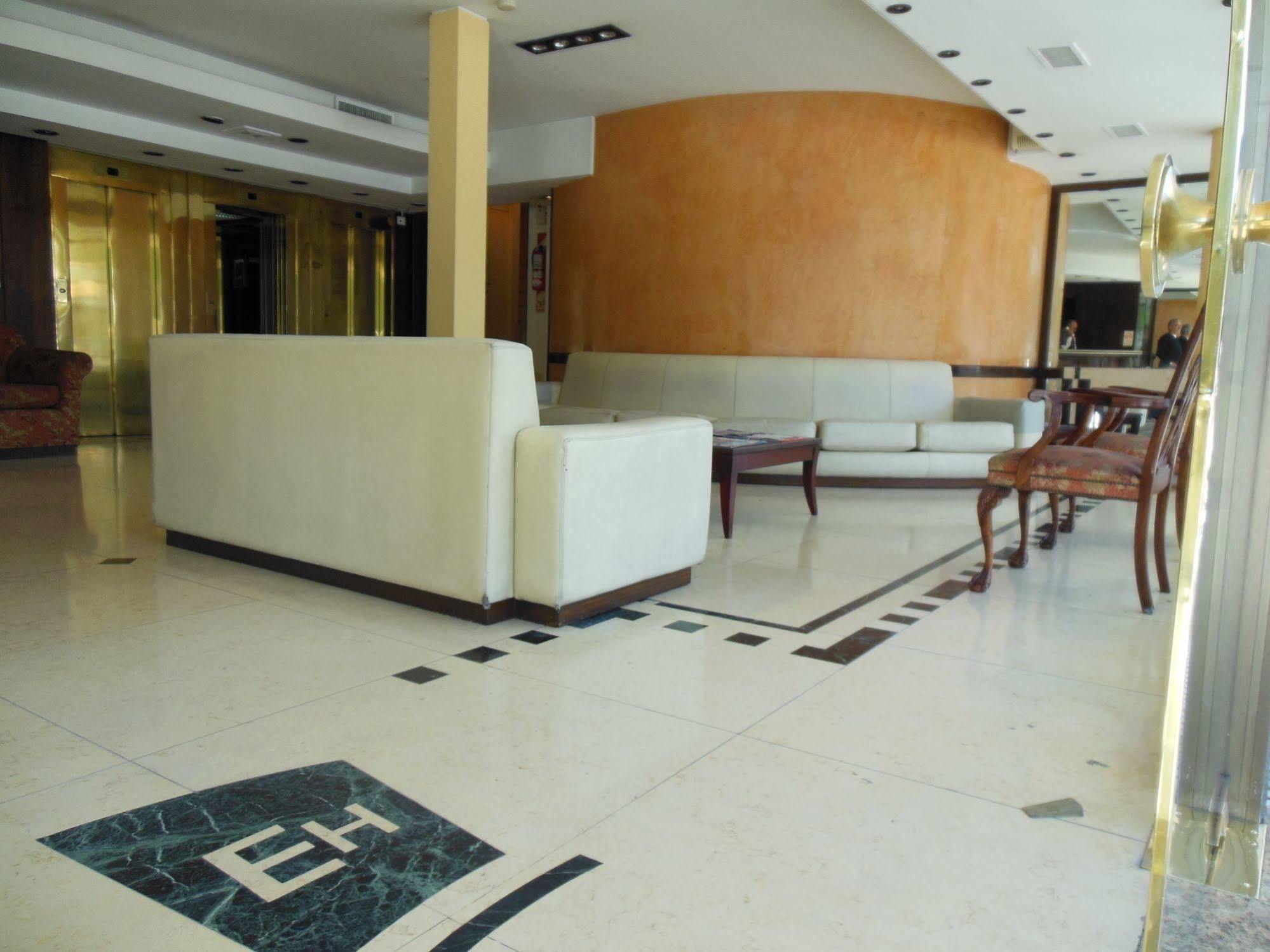 Embajador Hotel บัวโนสไอเรส ภายนอก รูปภาพ