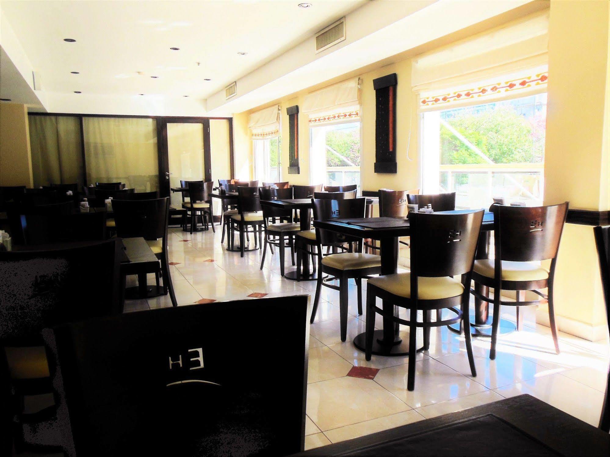 Embajador Hotel บัวโนสไอเรส ภายนอก รูปภาพ