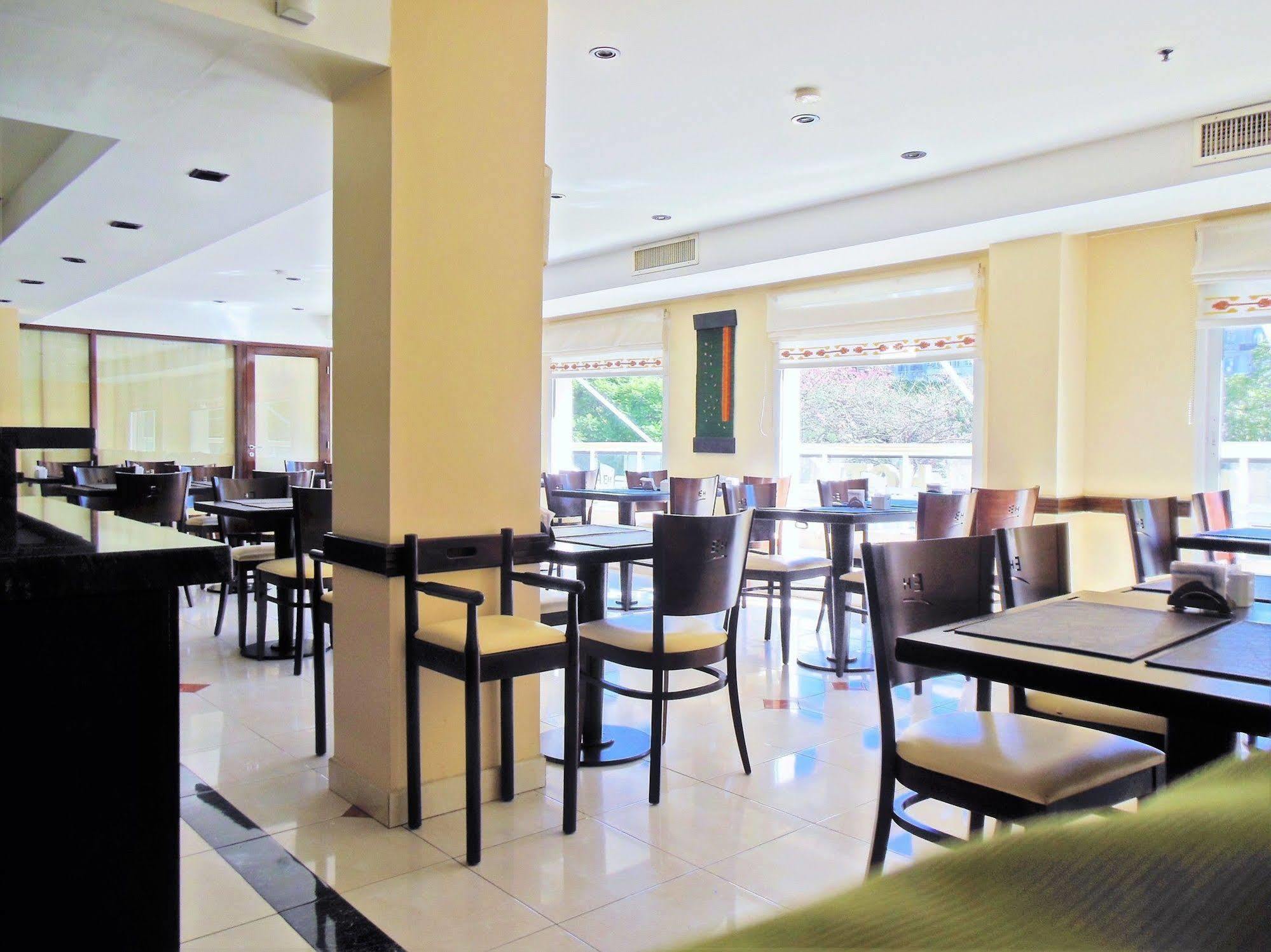 Embajador Hotel บัวโนสไอเรส ภายนอก รูปภาพ