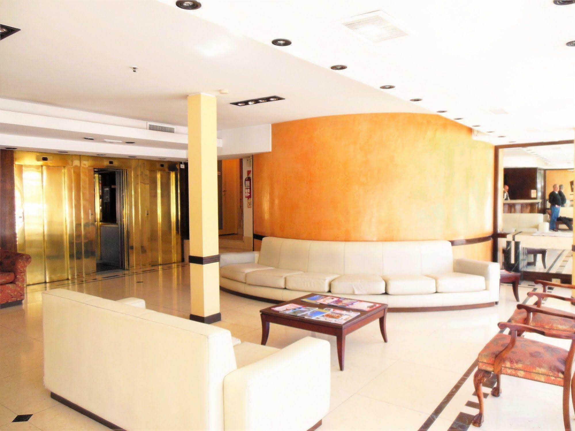 Embajador Hotel บัวโนสไอเรส ภายนอก รูปภาพ